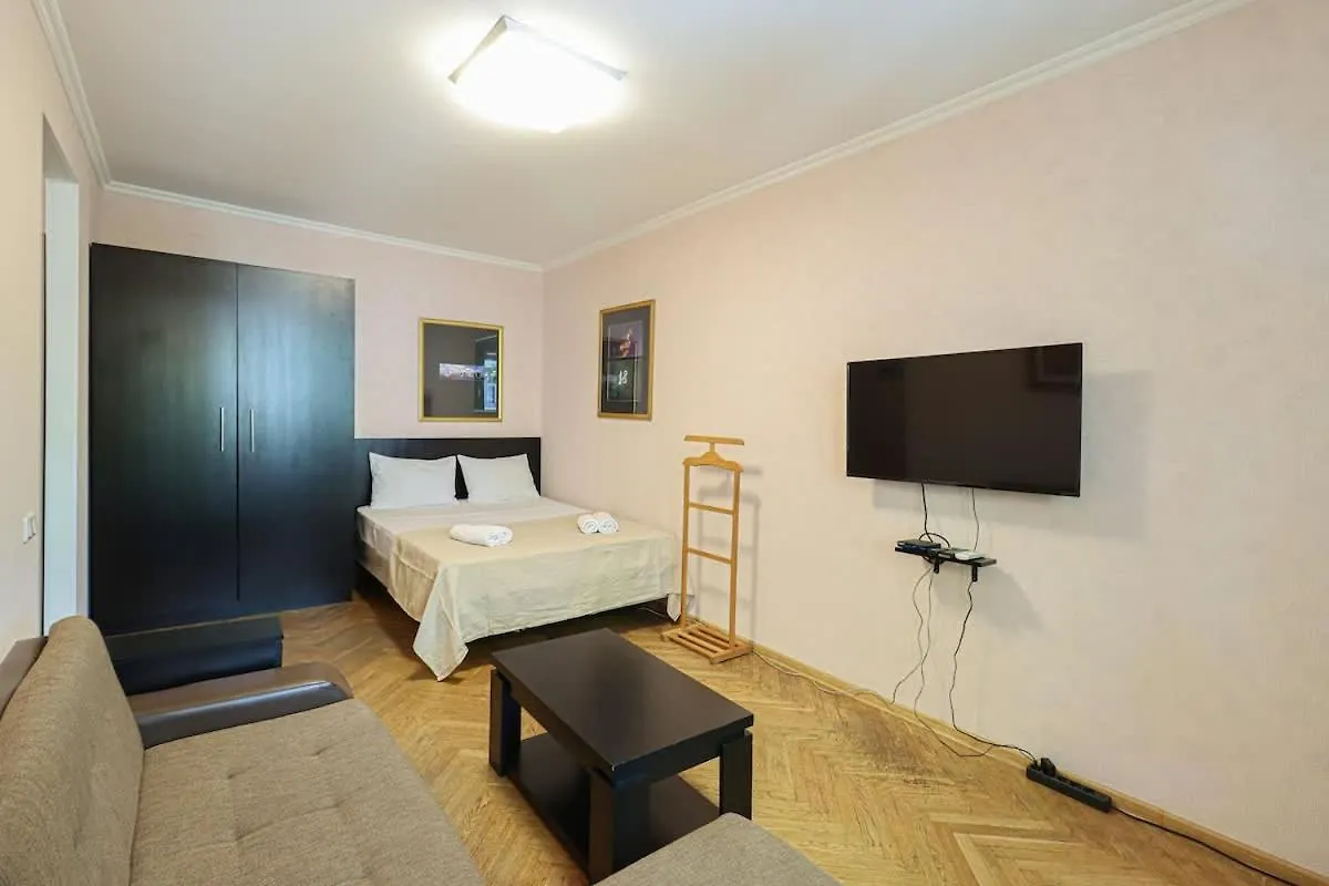 Cozy Apt Near Vake Park - By Wehost Tbilisi