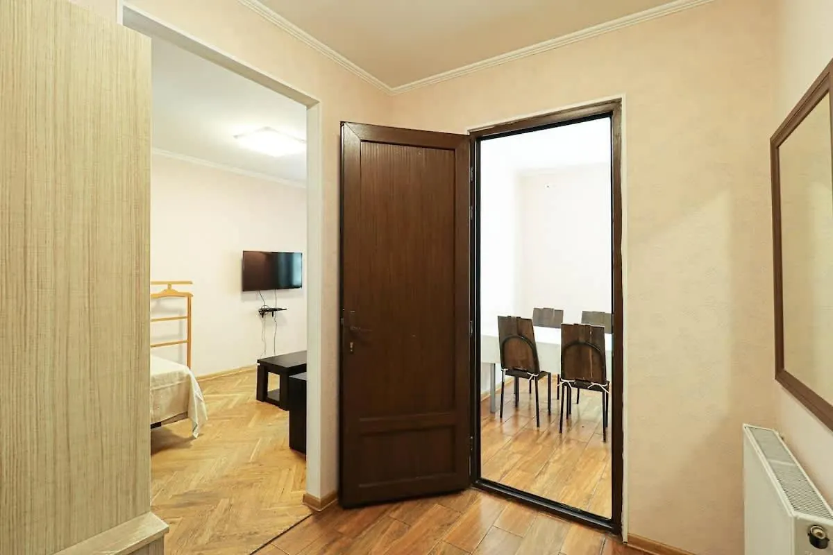 Apartament Cozy Apt Near Vake Park - By Wehost Tbilisi Gruzja